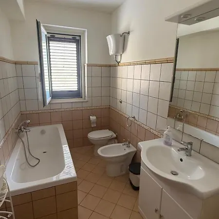 Pm 56 Via Grande Apartment *